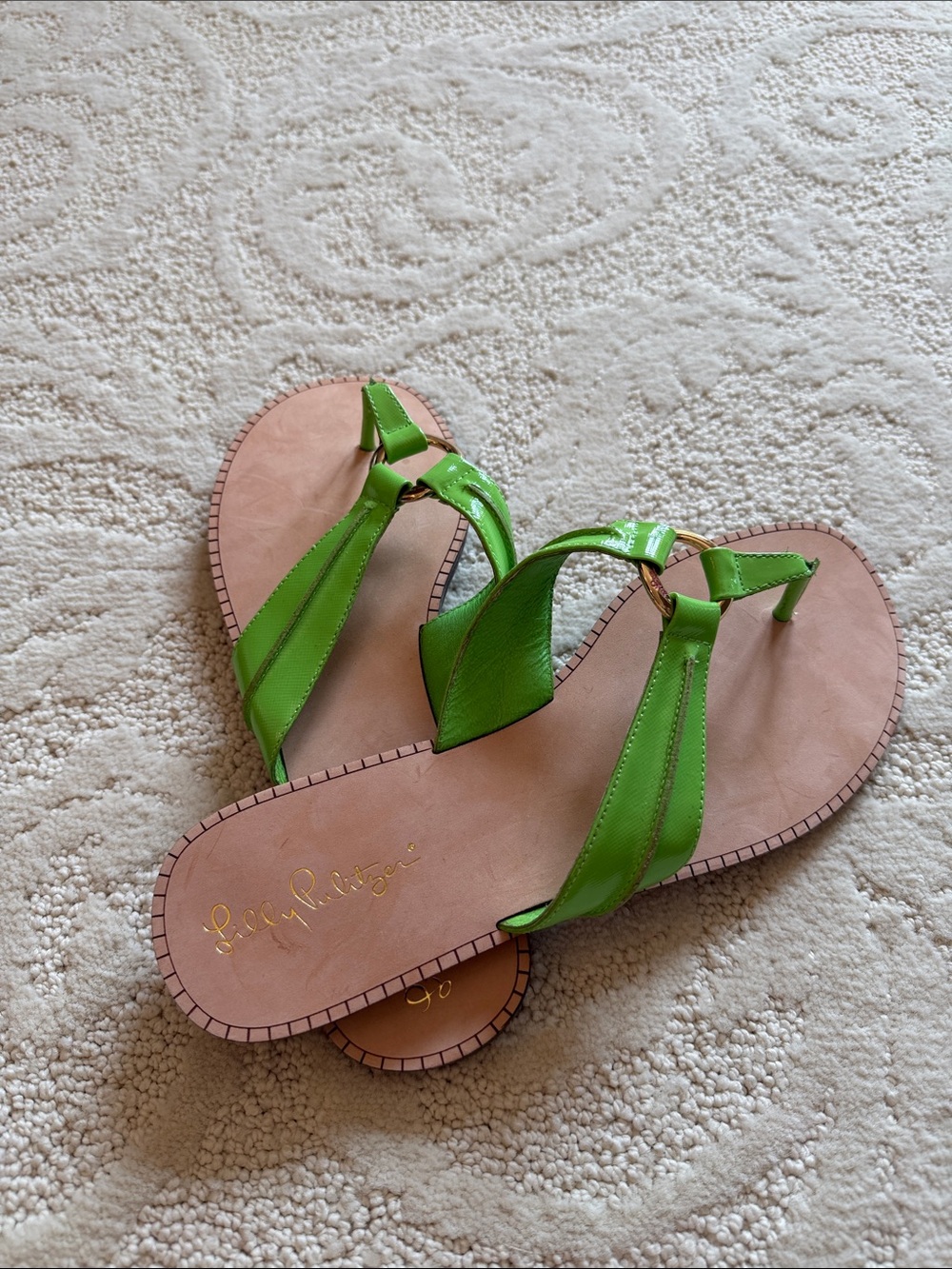 New! Lilly Pulitzer lime Green Leather Sandals with Gold Accent 9m